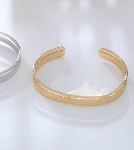 Brazalete (pulsera) de oro fino con espacio martillado - contigosoy